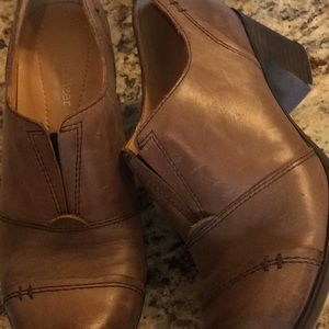 Naturalizer Heeled Shoe